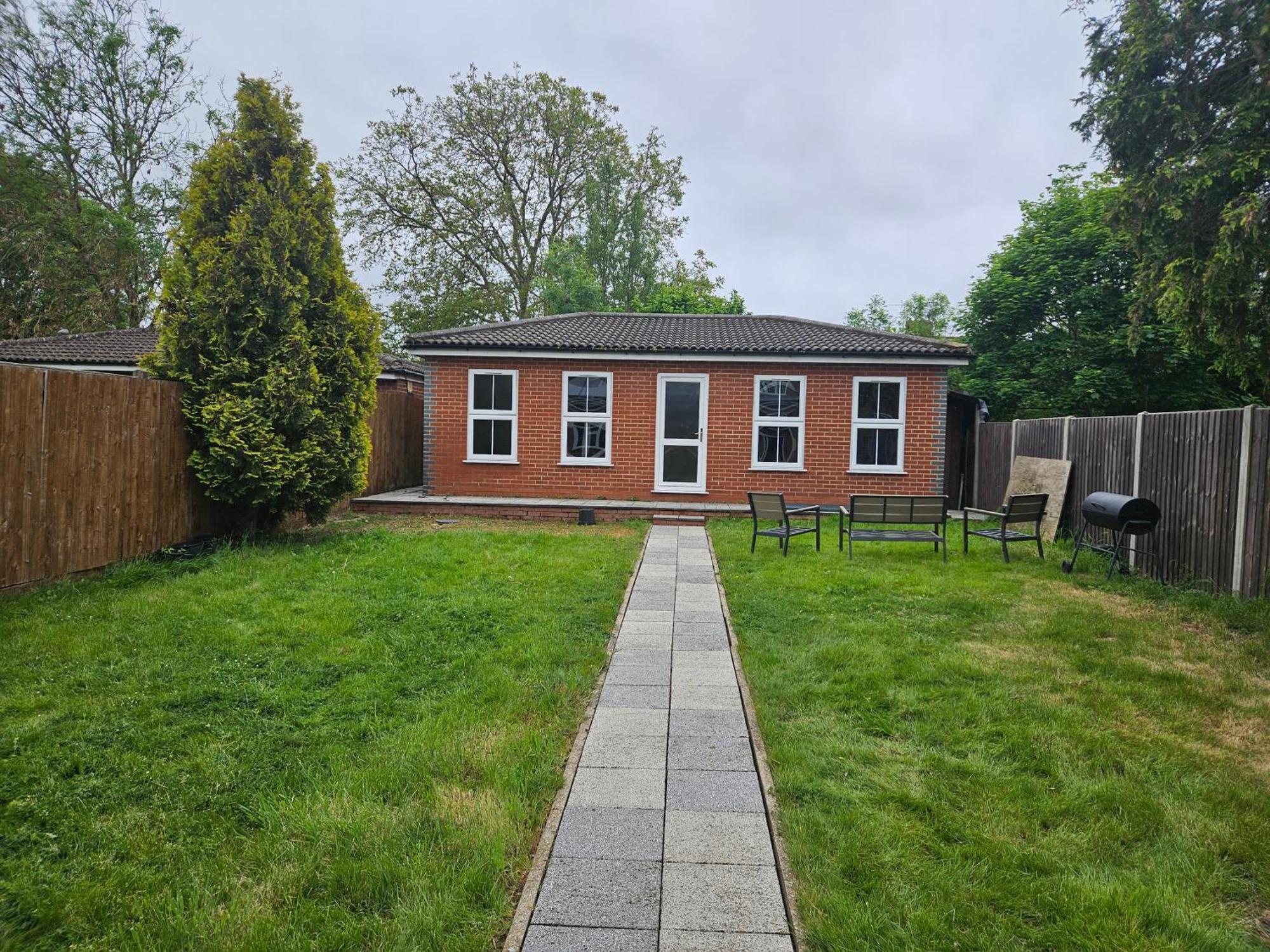 Large Annexe With Games Room Pool Table Ping Pong Air Hockey Movie Projector Windsor Buitenkant foto